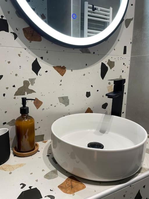 Sage Serenity Central Appartment 塞萨洛尼基 外观 照片
